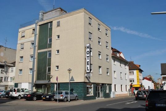 Hotel w Neu-Isenburg