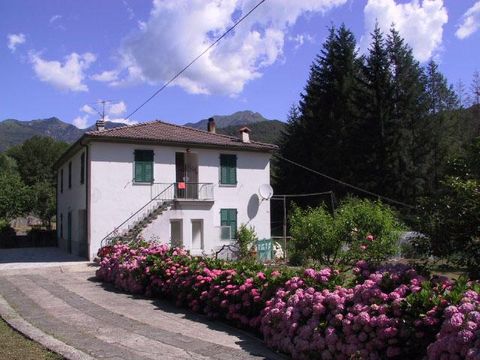 Detached house w Licciana Nardi