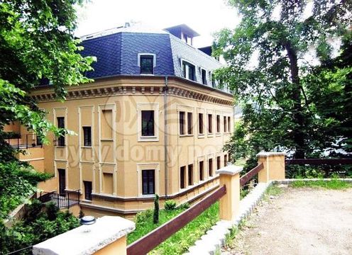 Detached house w Karlovy Vary