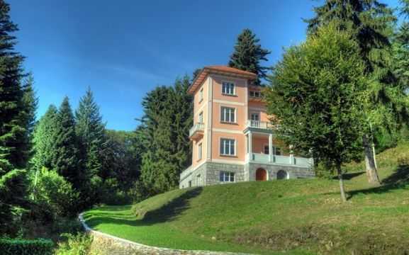 Villa w Gignese