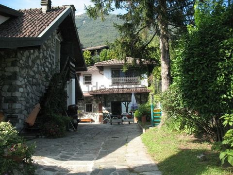 Villa w Gera Lario