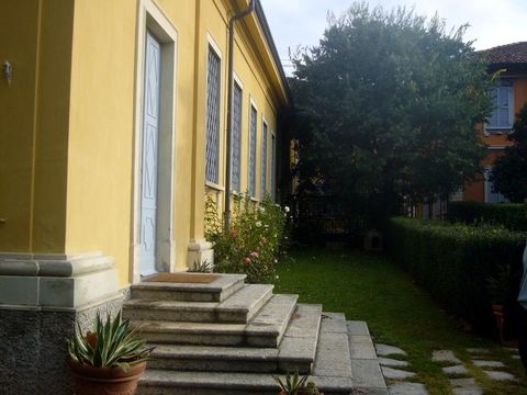 Villa w Appiano Gentile