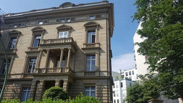 Apartment house w Wiesbaden
