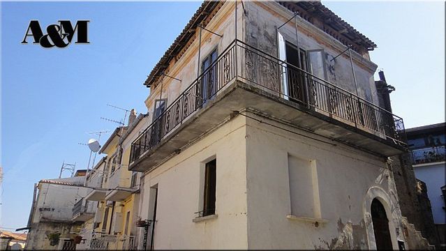 Detached house w Santa Maria del Cedro