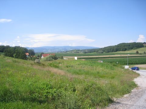 Land w Slovenska Bistrica