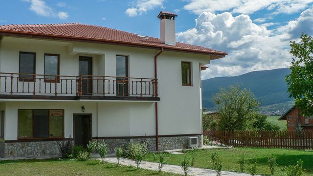 House w Pamporovo