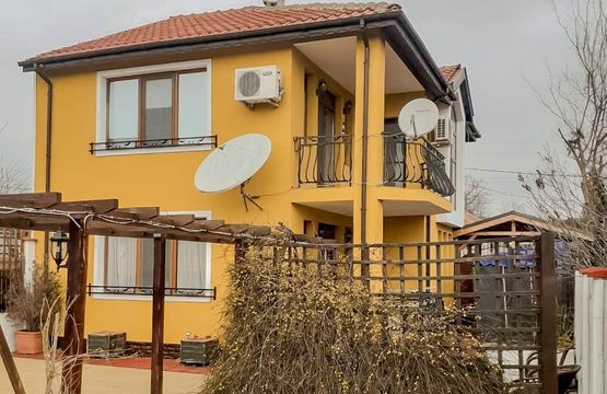 Detached house w Pomorie