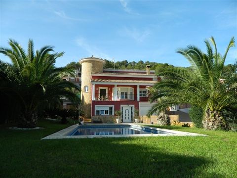 Villa w Alzira