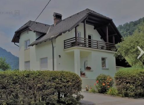 Detached house w Ljubljana