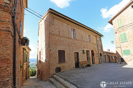 House w Perugia
