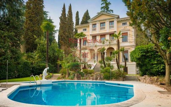 Villa w Gardone Riviera