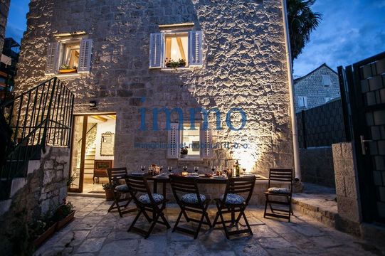 Detached house w Trogir