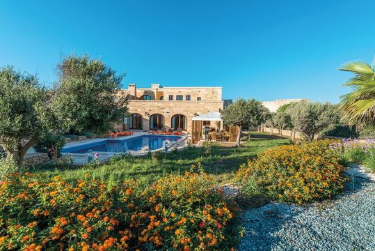 Villa w Gozo