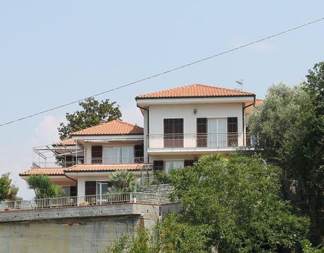 Villa w Vallecrosia