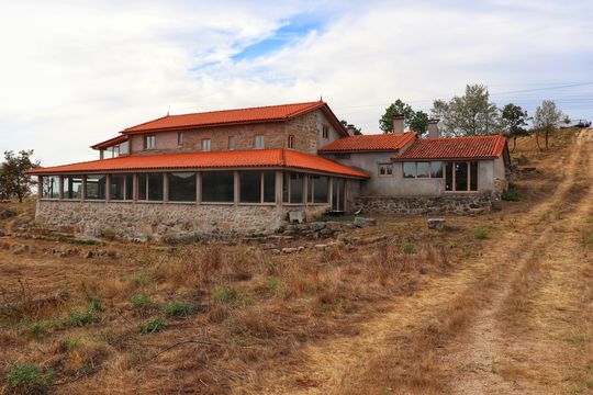 Detached house w Oliveira do Hospital
