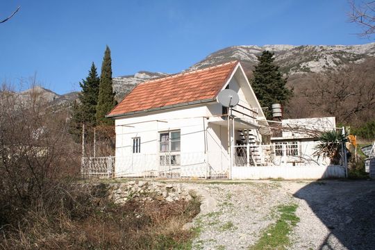 Detached house w Misici
