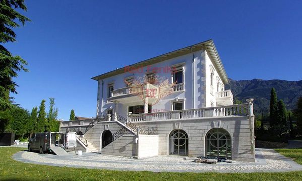 Villa w Menaggio