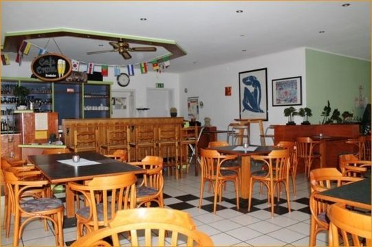 Restaurant / Cafe w Bonen