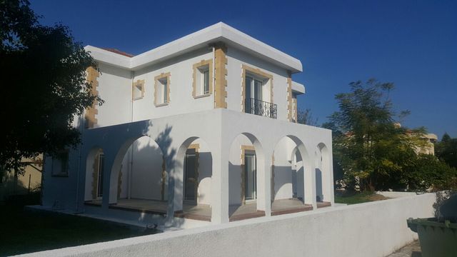 Detached house w Kyrenia (Girne)