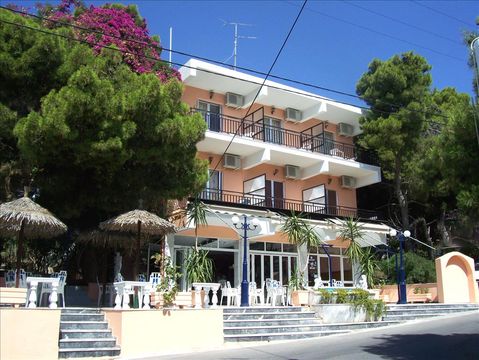 Hotel w Aegina