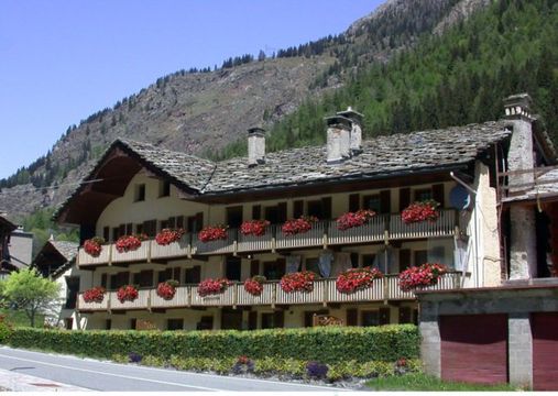 Detached house w Aosta