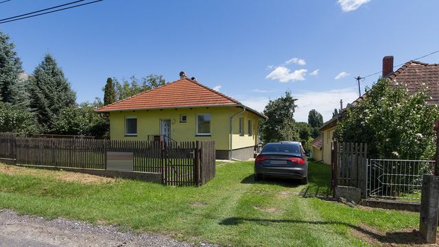 House w Nemesbük