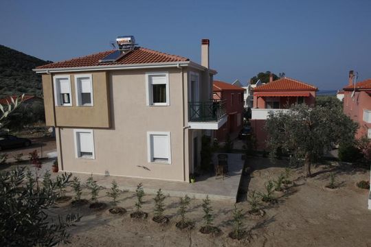 Detached house w Megalos Prinos