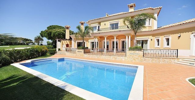 Villa w Faro