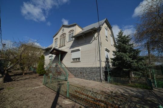 Detached house w Bucharest