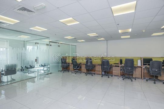 Office w Abu Dhabi Emirate