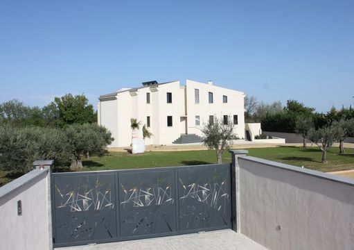 Villa w Bellegarde