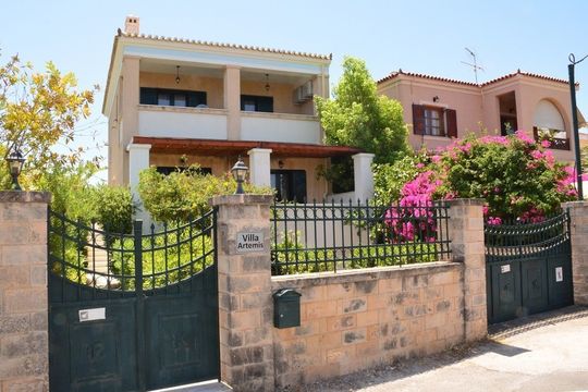 Villa w Aegina