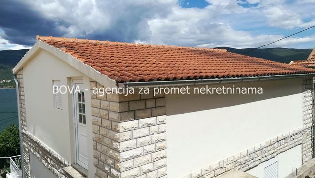 House w Zadar